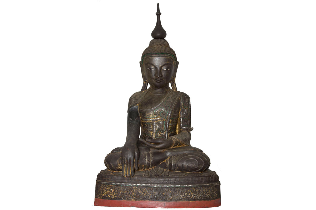 A Sukhothai Buddha's head