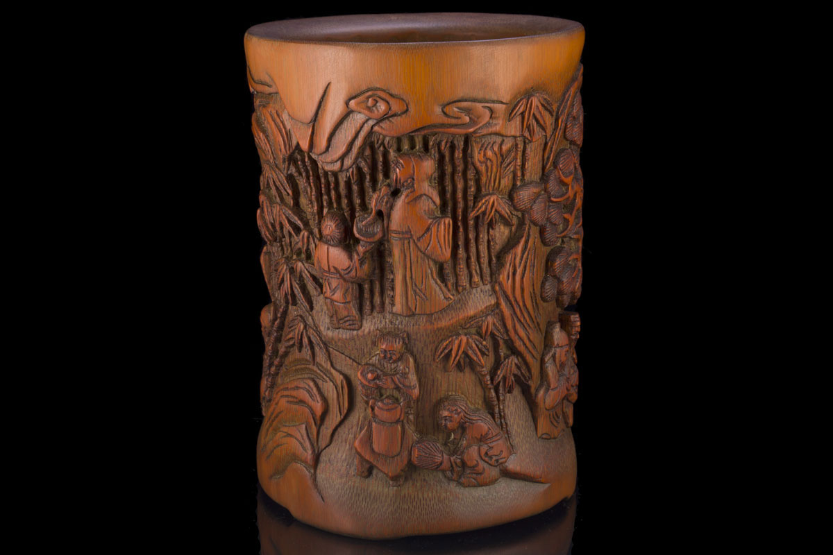 Qianlong bamboo bidong with figures