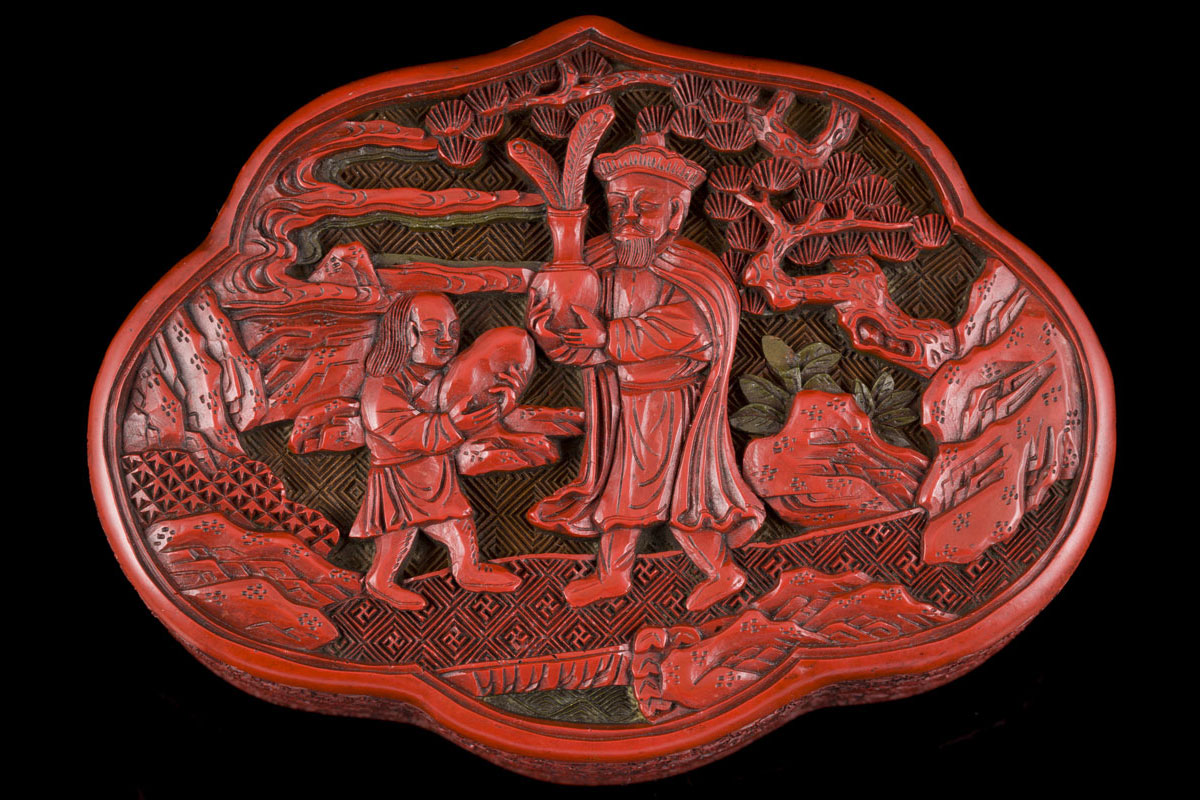 Qianlong three-coloured lacquer box