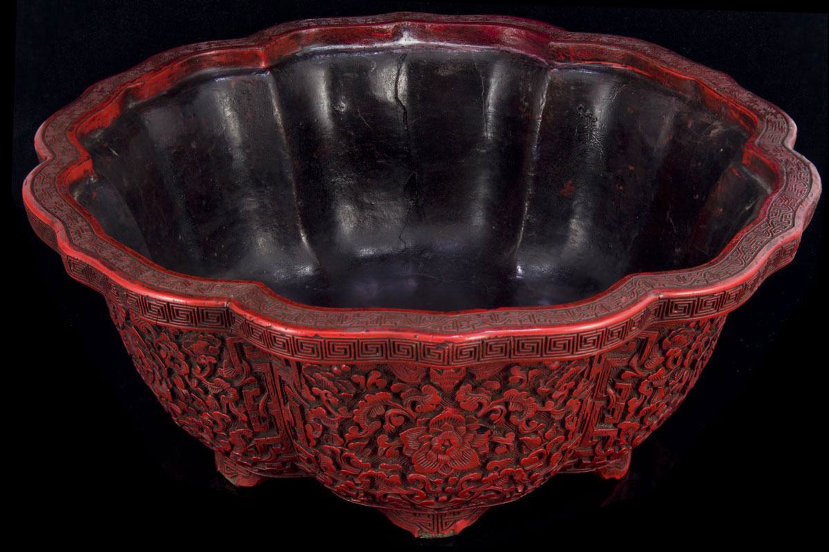 lacquer flower pot