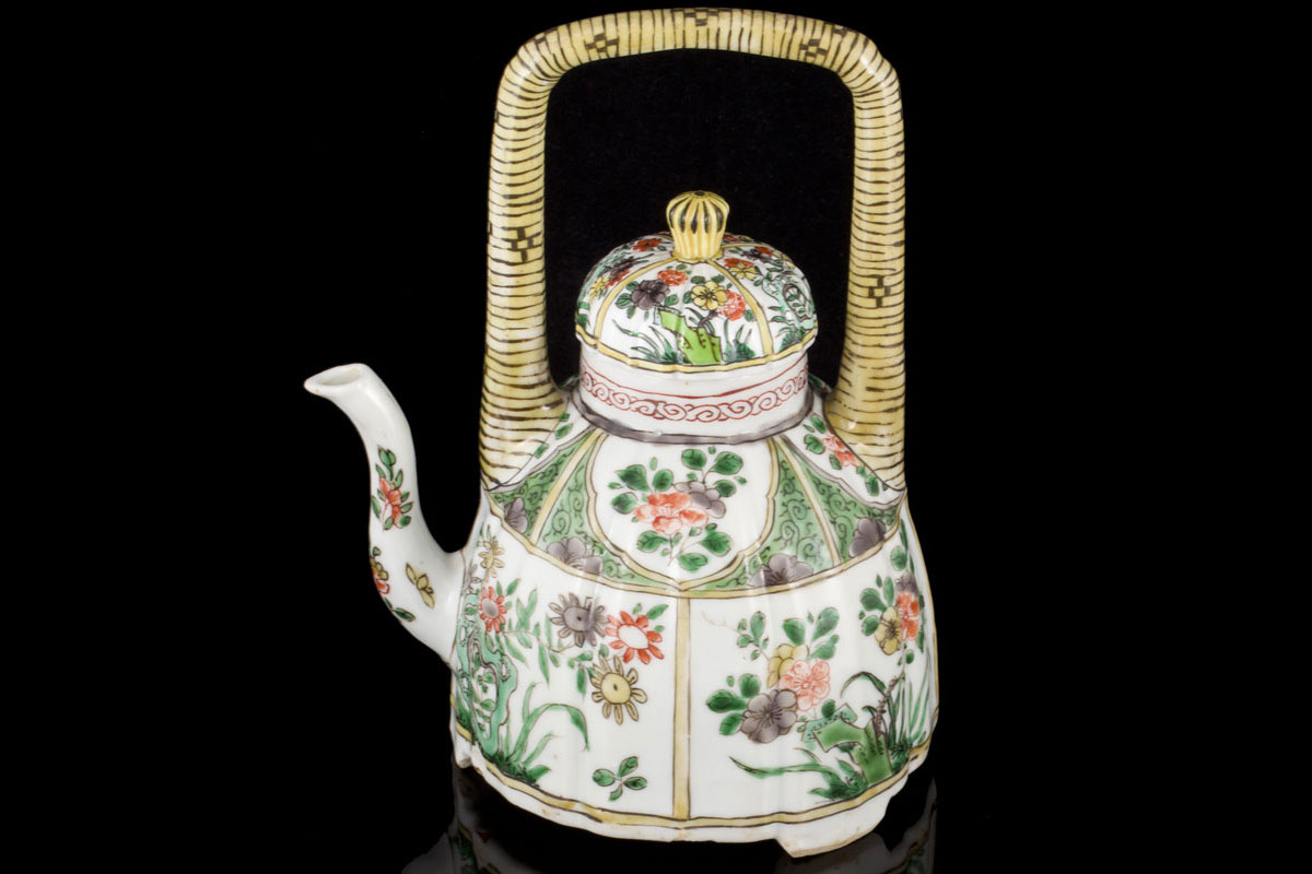 Kangxi famille verte wine ewer