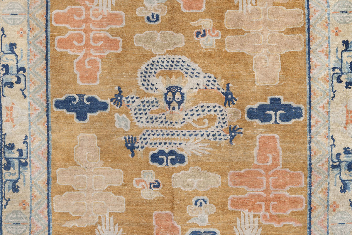 Rug with dragons
