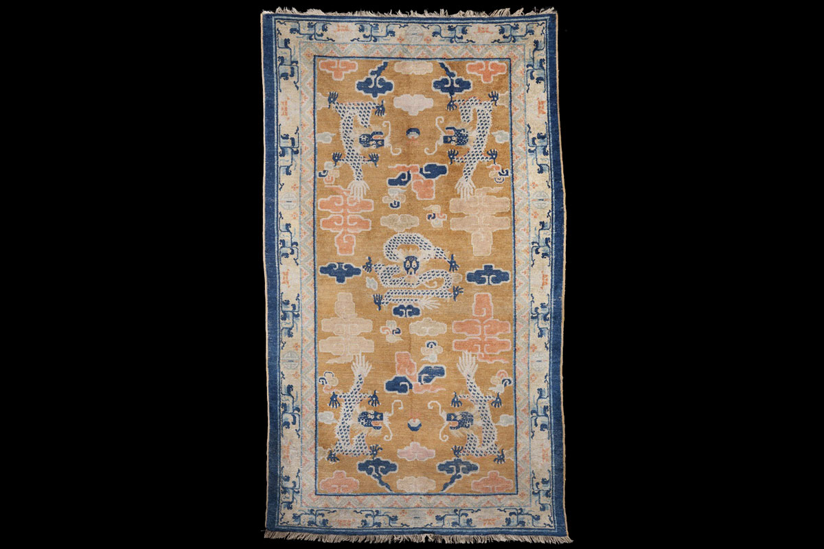 Rug with dragons