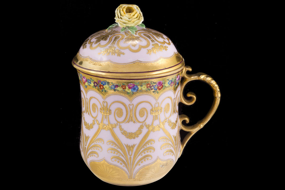 Vienna early 19th century cup and cover for the Ottoman market